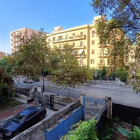 Eleganza In Centro Citta דירה *