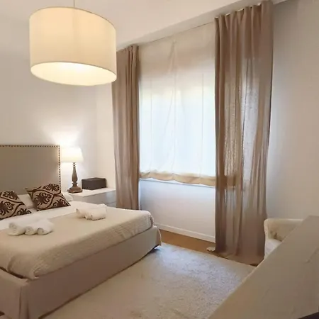 Eleganza In Centro Citta דירה